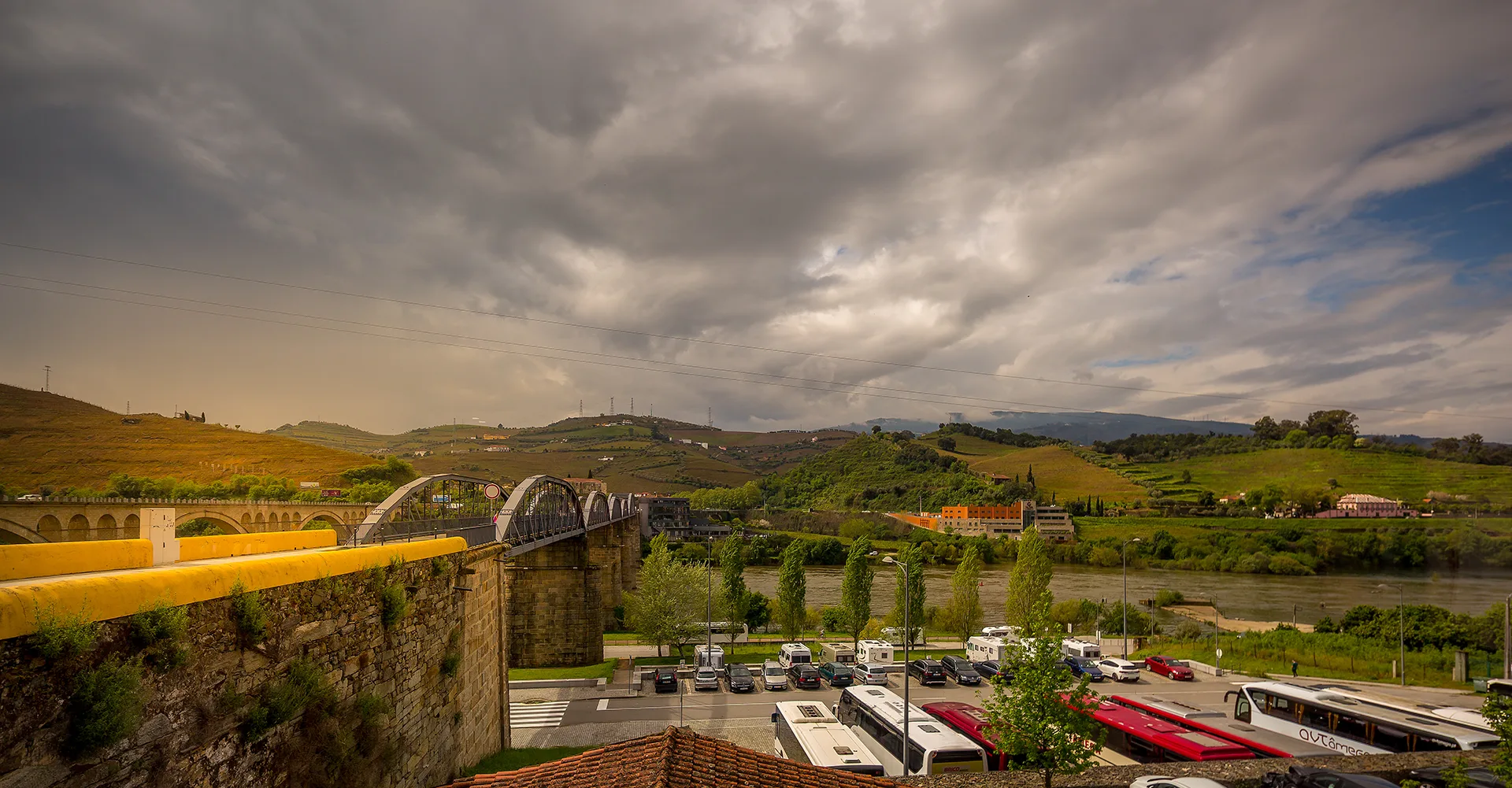 Restauração no Peso da Régua, Restaurante Katekero, História e sabores, Vista sobre o Douro, assado, Naco na pedra, Régua, Gastronomia familiar