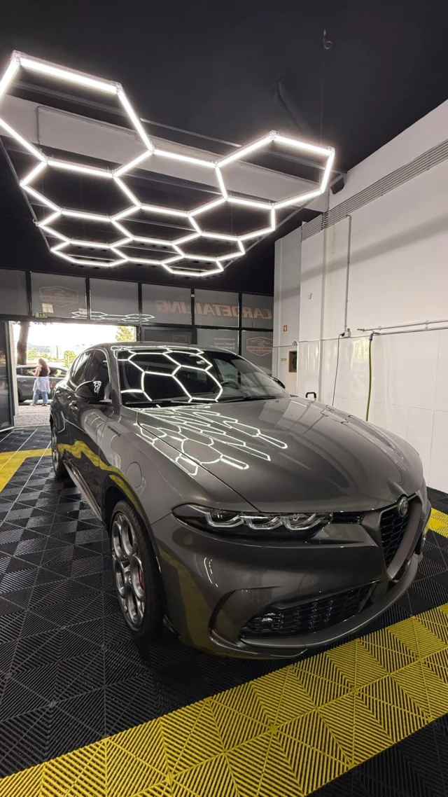 Depois desta chuva cheia de poeira, o teu carro também ficou assim?👀
Nós tratamos disso! 🚗✨Marca já a tua lavagem e deixa o teu carro impecável outra vez. 📩
#cardetailing #durtyrain🤦 #fyp #carcare