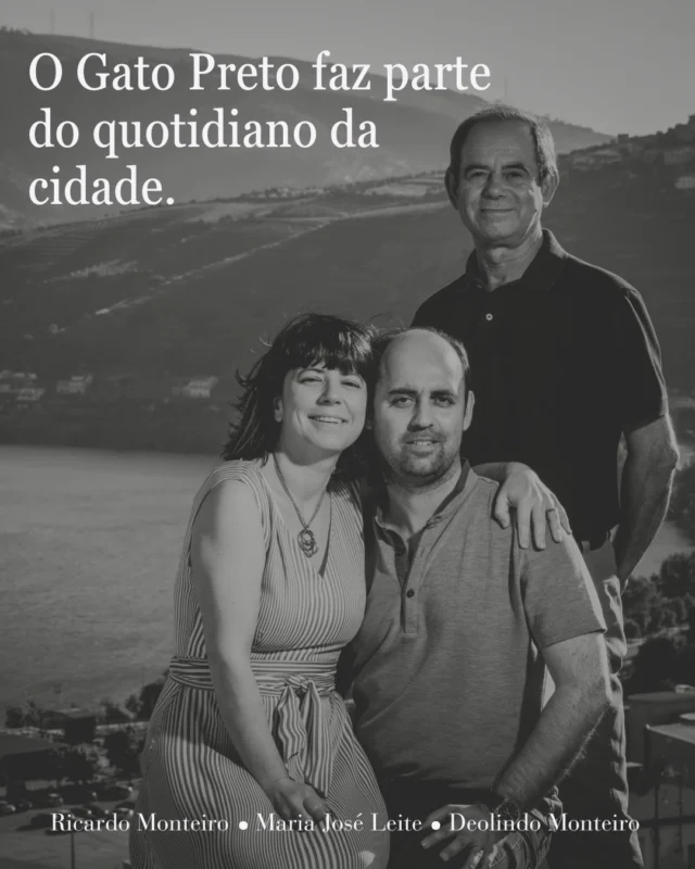 Há anos que fazemos parte das mesas, das memórias e das histórias do Peso da Régua 🖤

Ricardo, Maria José e Deolindo - uma família que recebe como se fosse a sua. 
Obrigado por fazerem parte da nossa história ✨

#GatoPreto #PesodaRegua #Restaurante #ComercioLocal #Douro #FamiliaGatoPreto #GastronomiaPortuguesa #HistoriaLocal